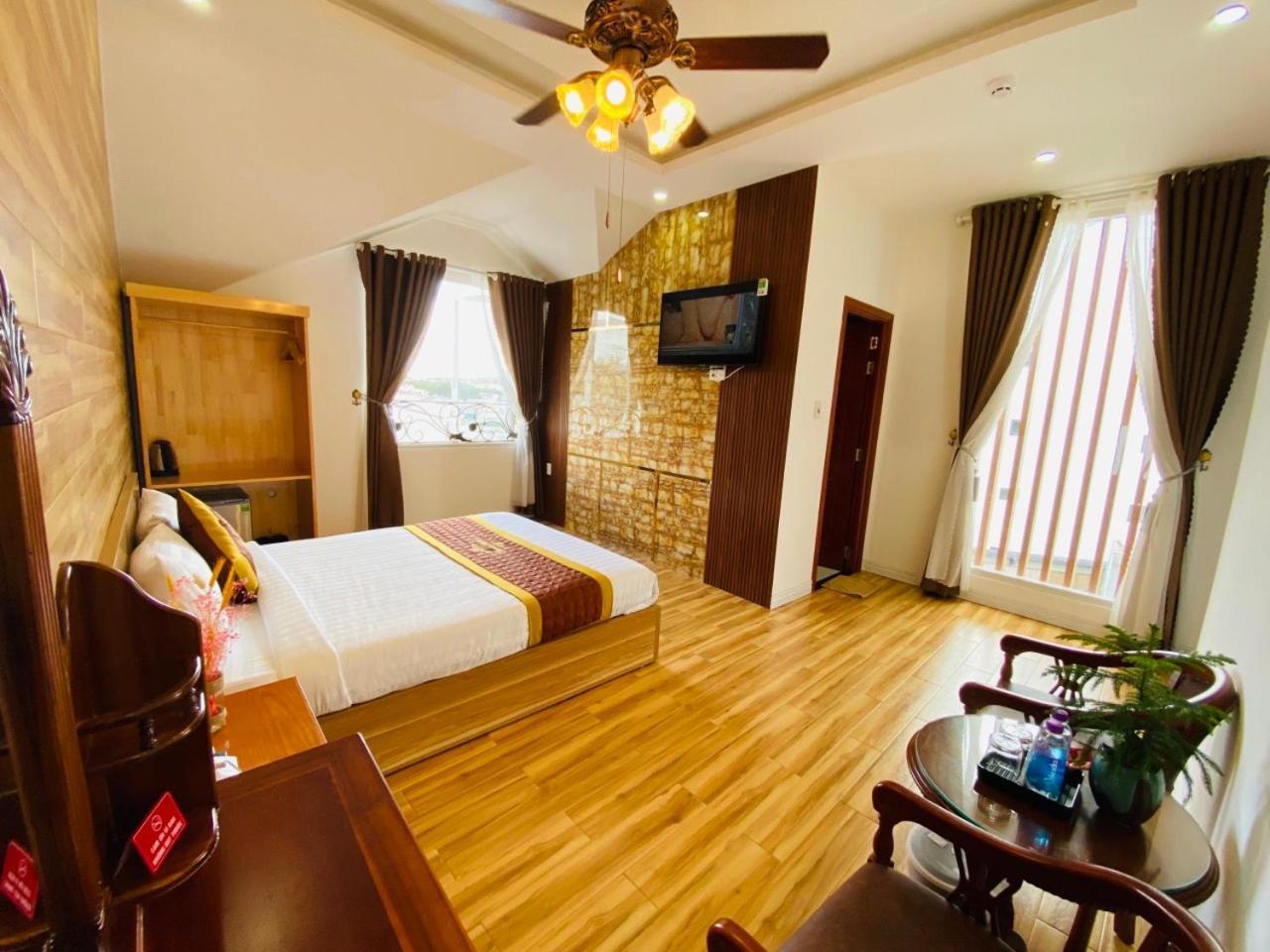 Thanh Thuy Hotel Dalat Luaran gambar